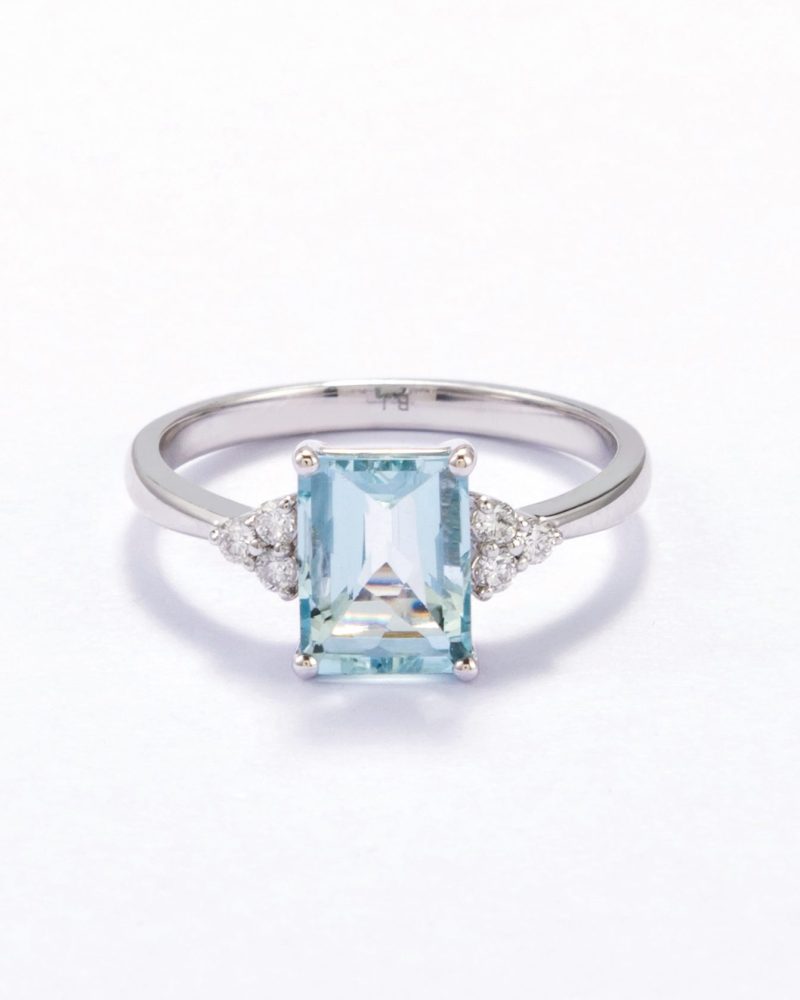 18K Natural Aquamarine Diamond Ring
