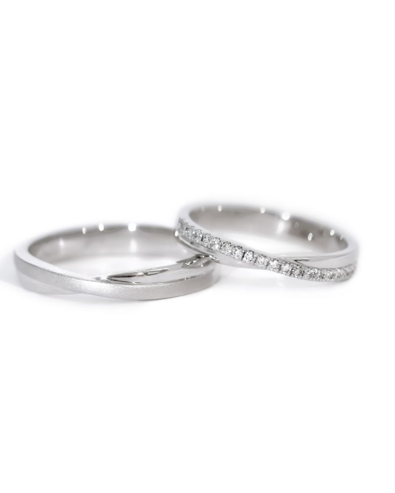Criss Cross Diamond Couple Ring