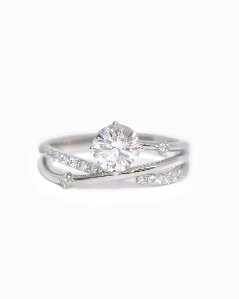 Starry Criss Cross Diamond Ring